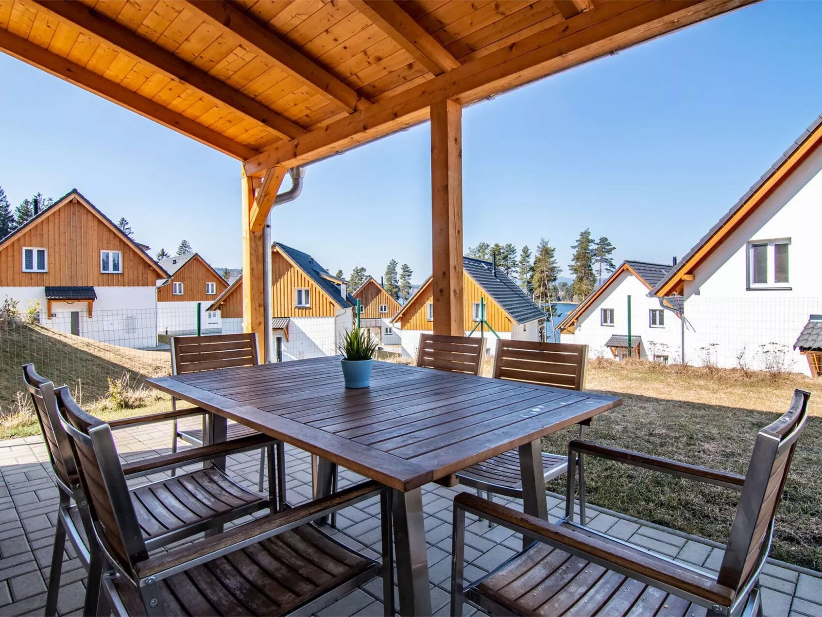 Lakeside Village 38 (+ sauna)-Outside