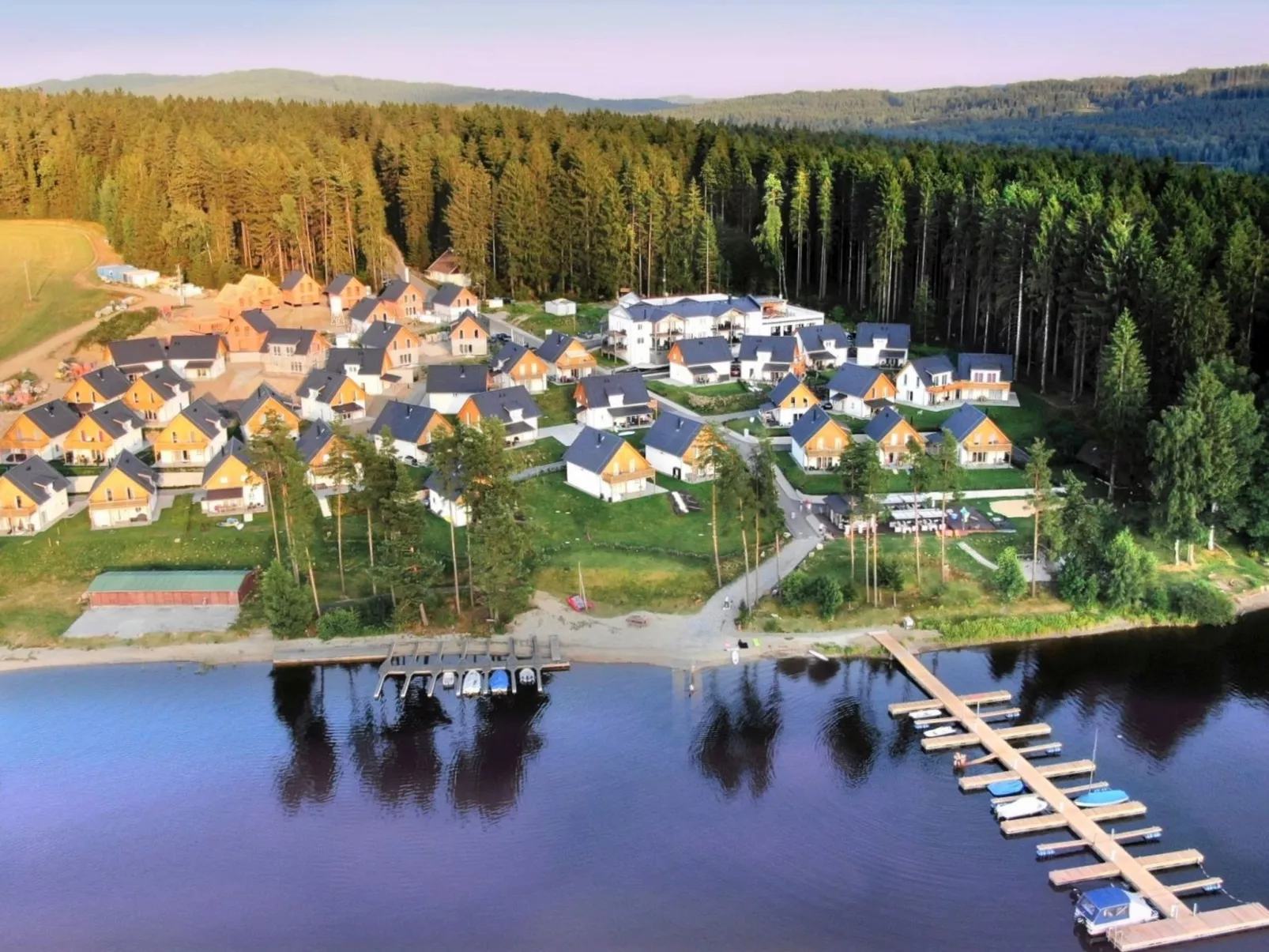 Lakeside Village 42-Outside