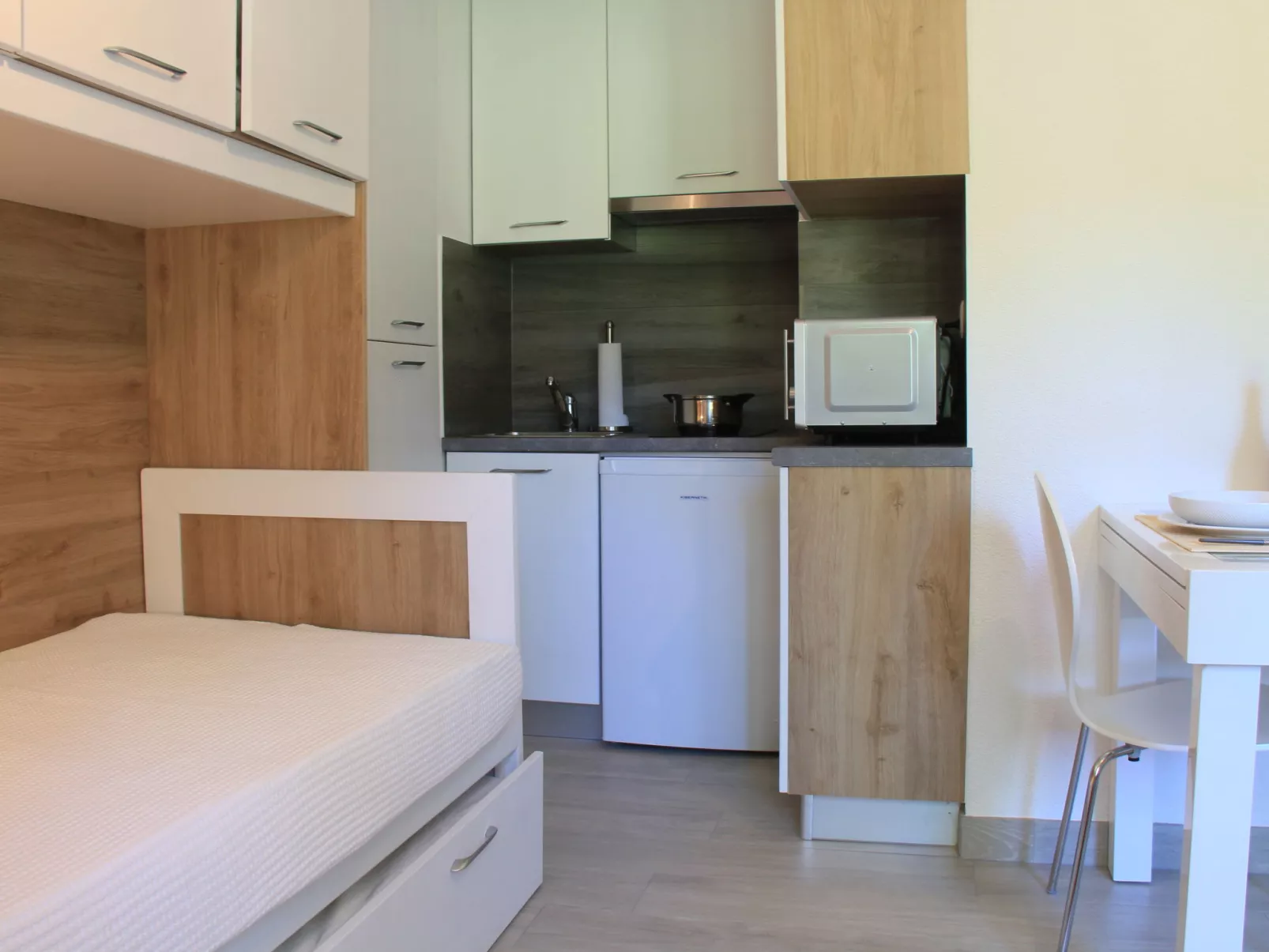 Grenat 8-Inside