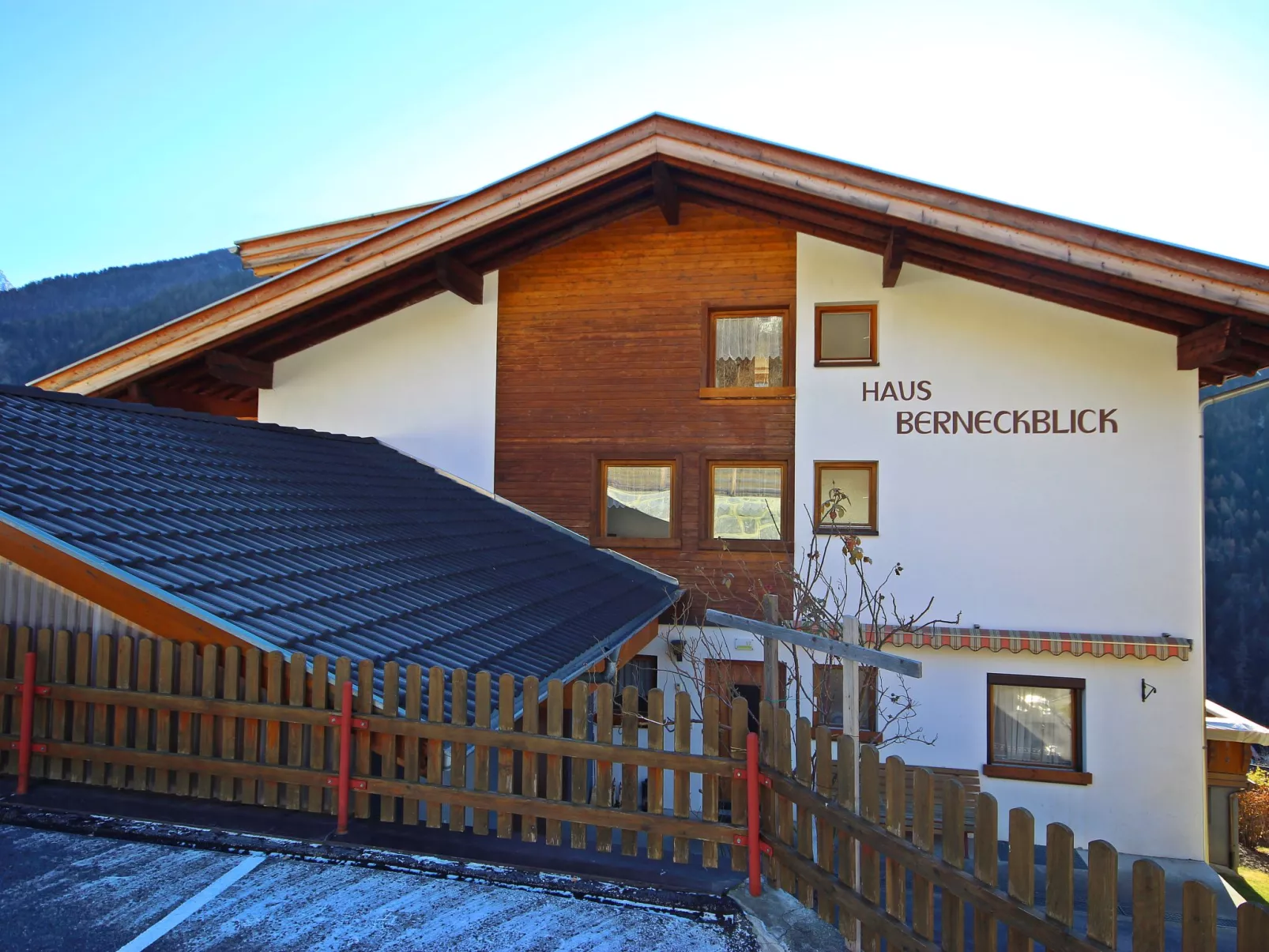 Berneckblick-Outside