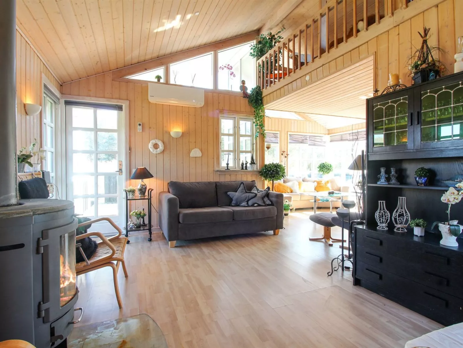 "Bjari" - 850m from the sea-Inside