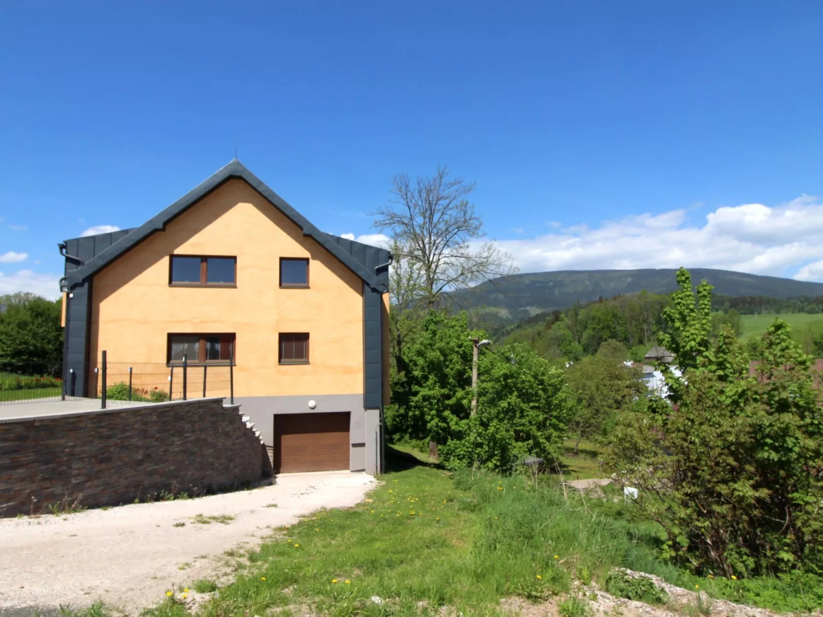 Residence Čistá-Outside