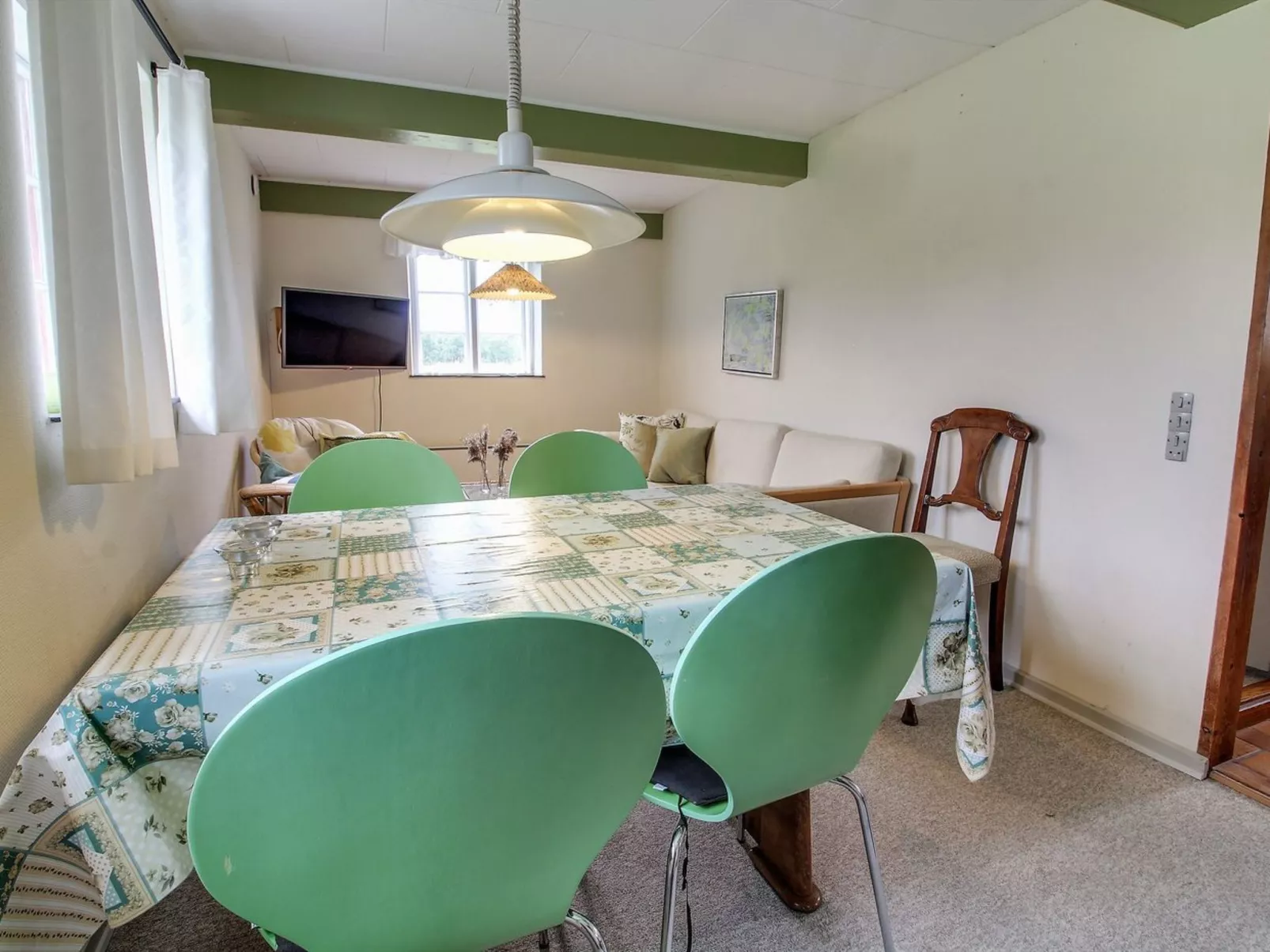 "Eduard" - 4.3km from the sea-Inside