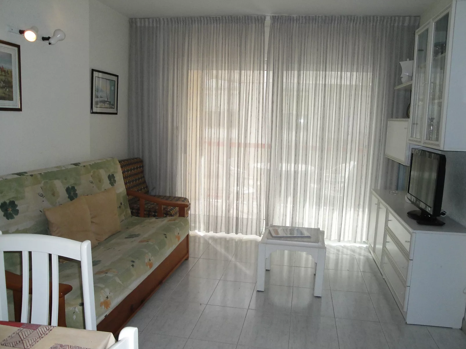 Ancora-Inside