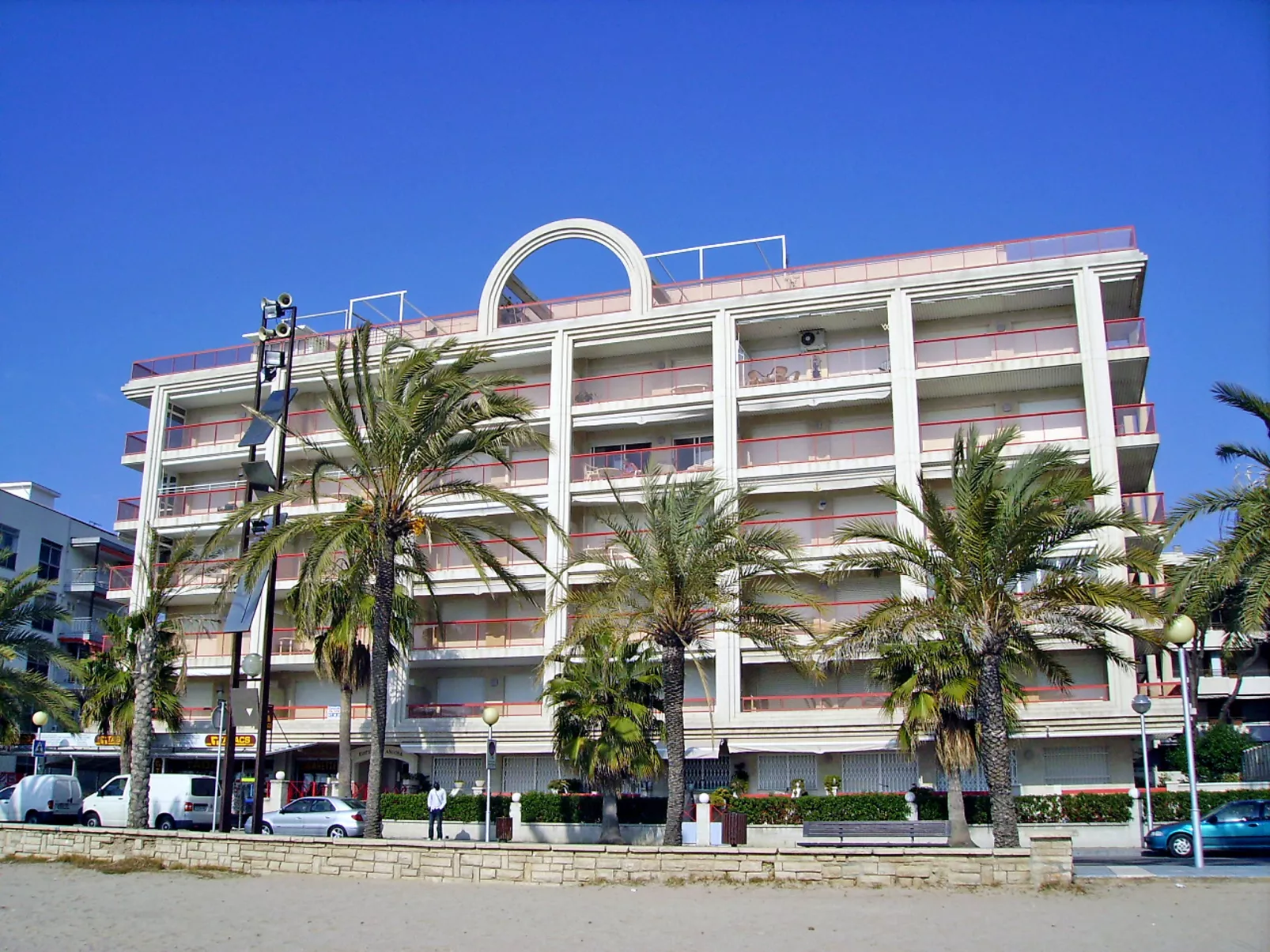 Ancora-Outside