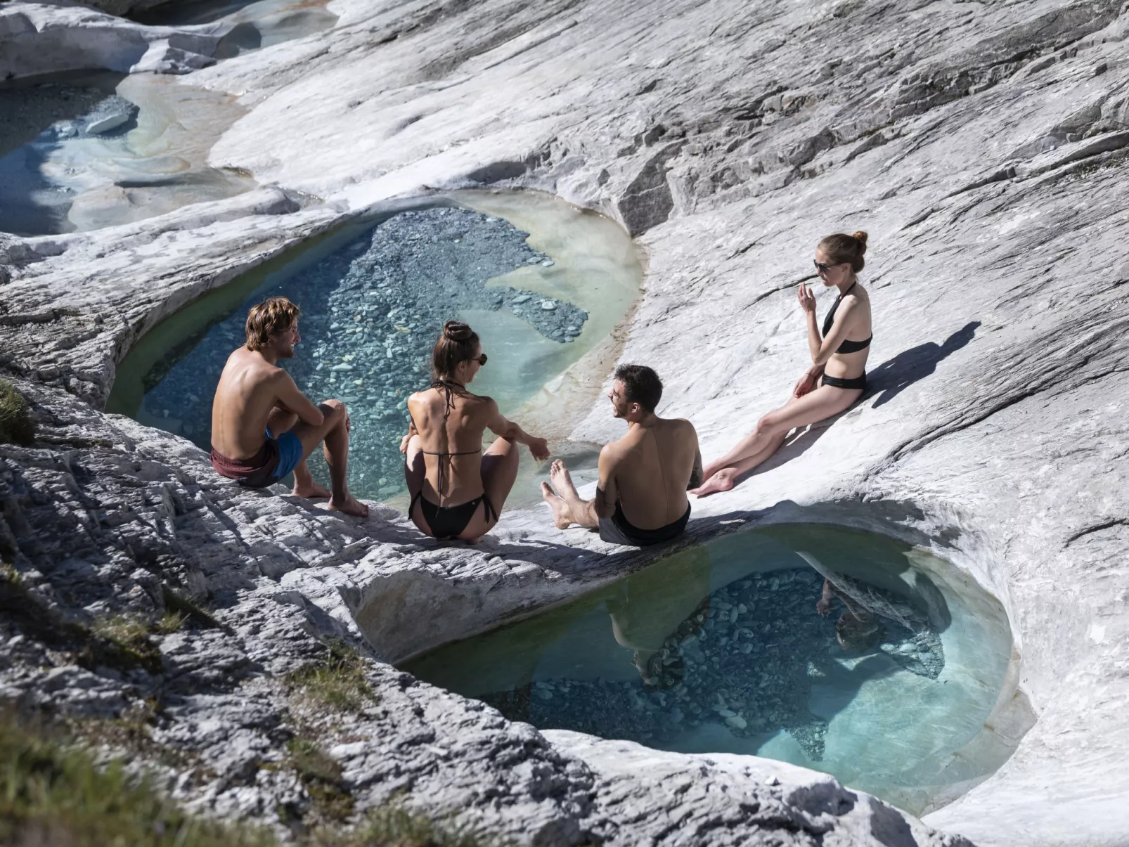 Superior Alpine-Outside