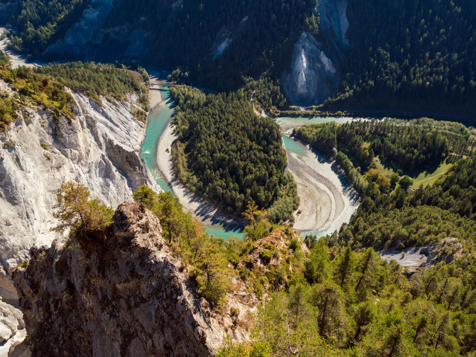 Superior Alpine-Outside