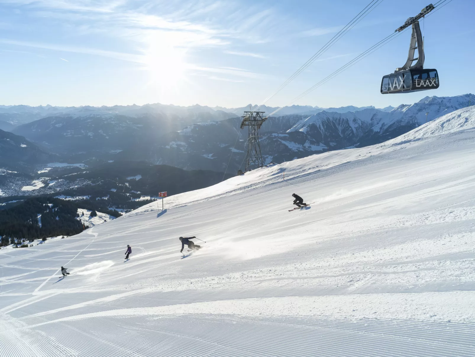 Superior Alpine-Outside