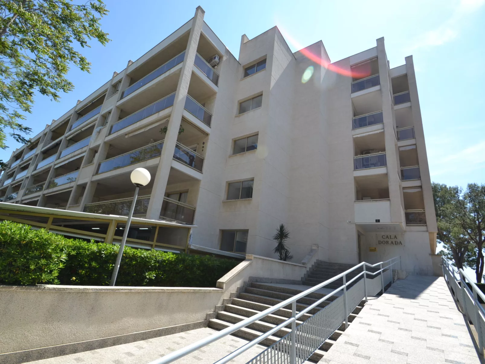 Cala Dorada 1-Outside