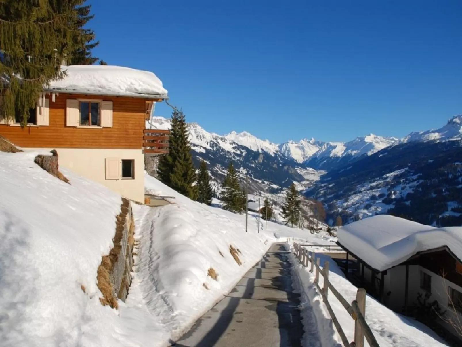 Ferienhaus Larix-Outside