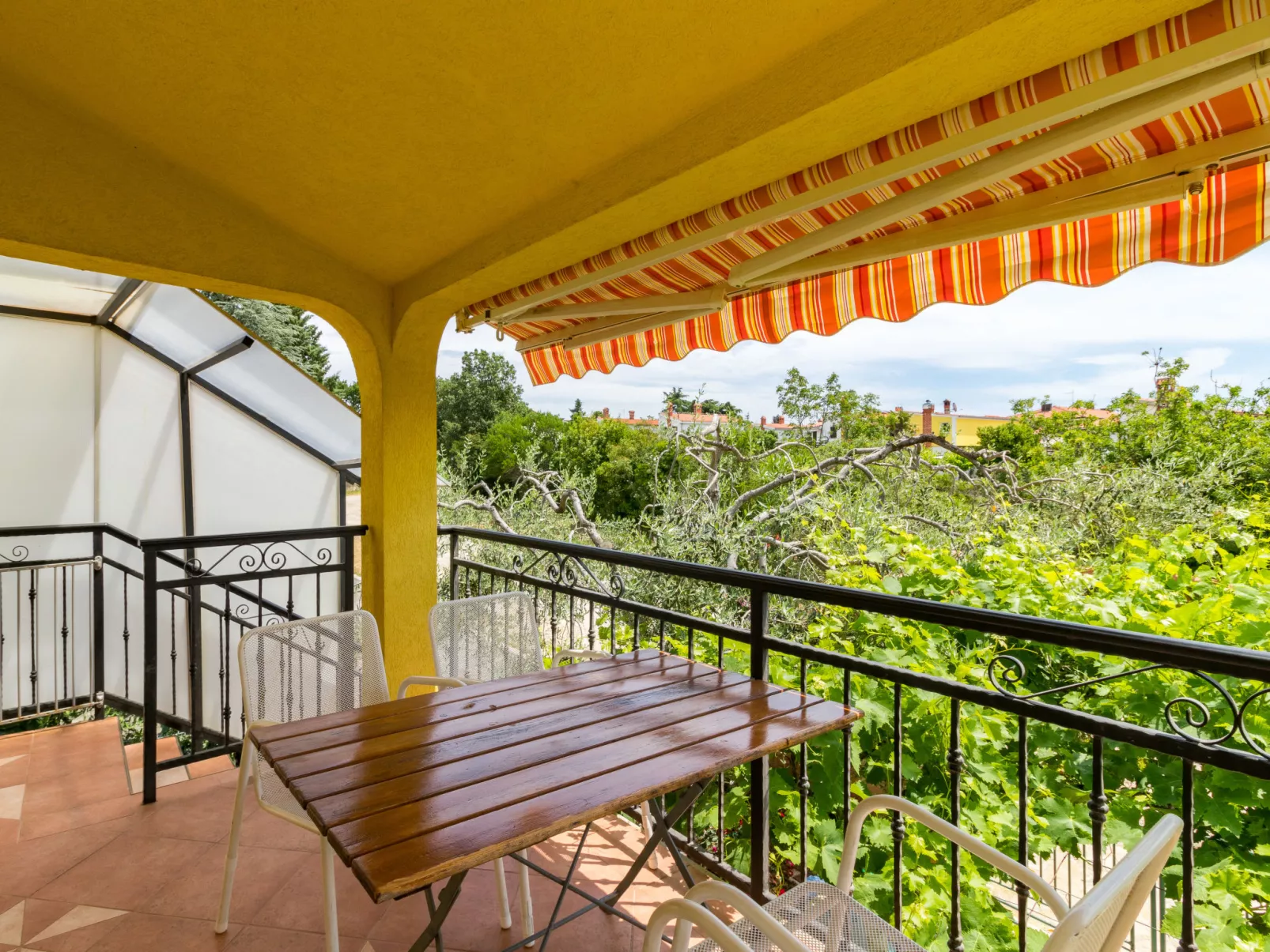 Villa Sandra-Outside