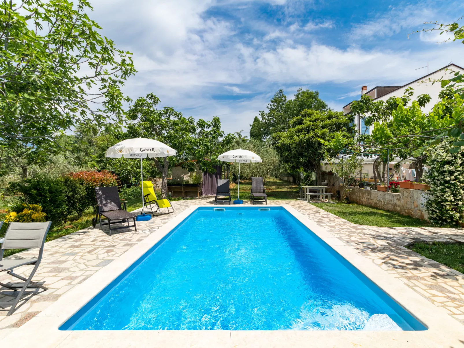 Villa Sandra-Outside