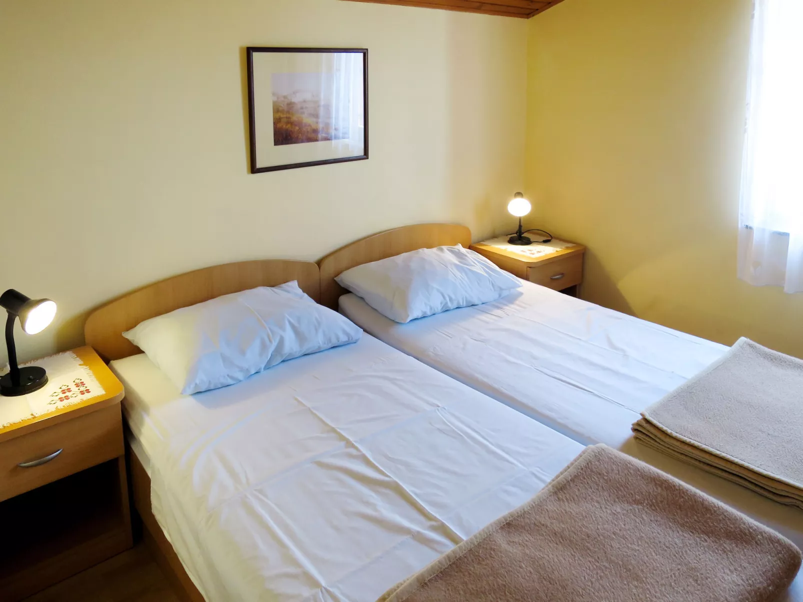 Ruža 1-Inside