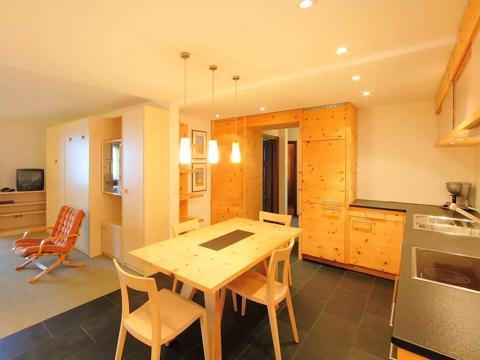 Residenza Chesa Margun 33-4-Drinnen