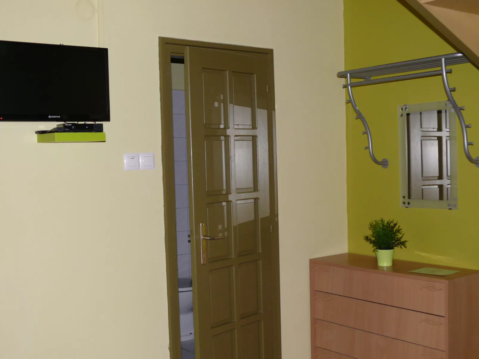 Cortaderia 1-Inside