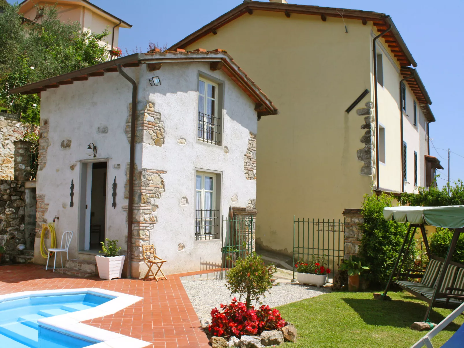Casa di Nena-Outside