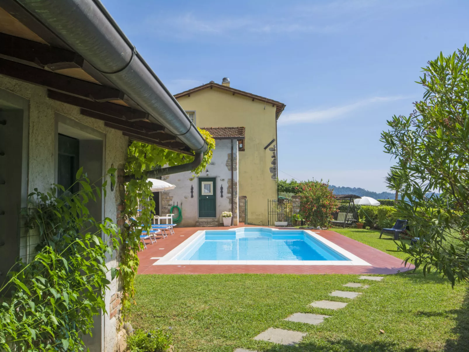 Casa di Nena-Outside