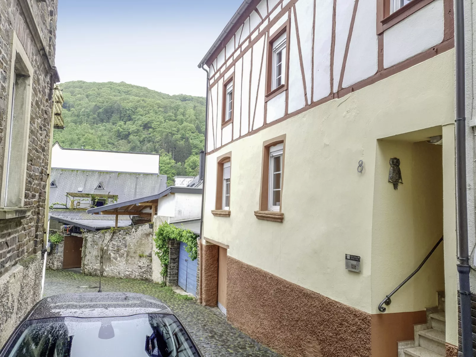 Eulenhaus-Outside