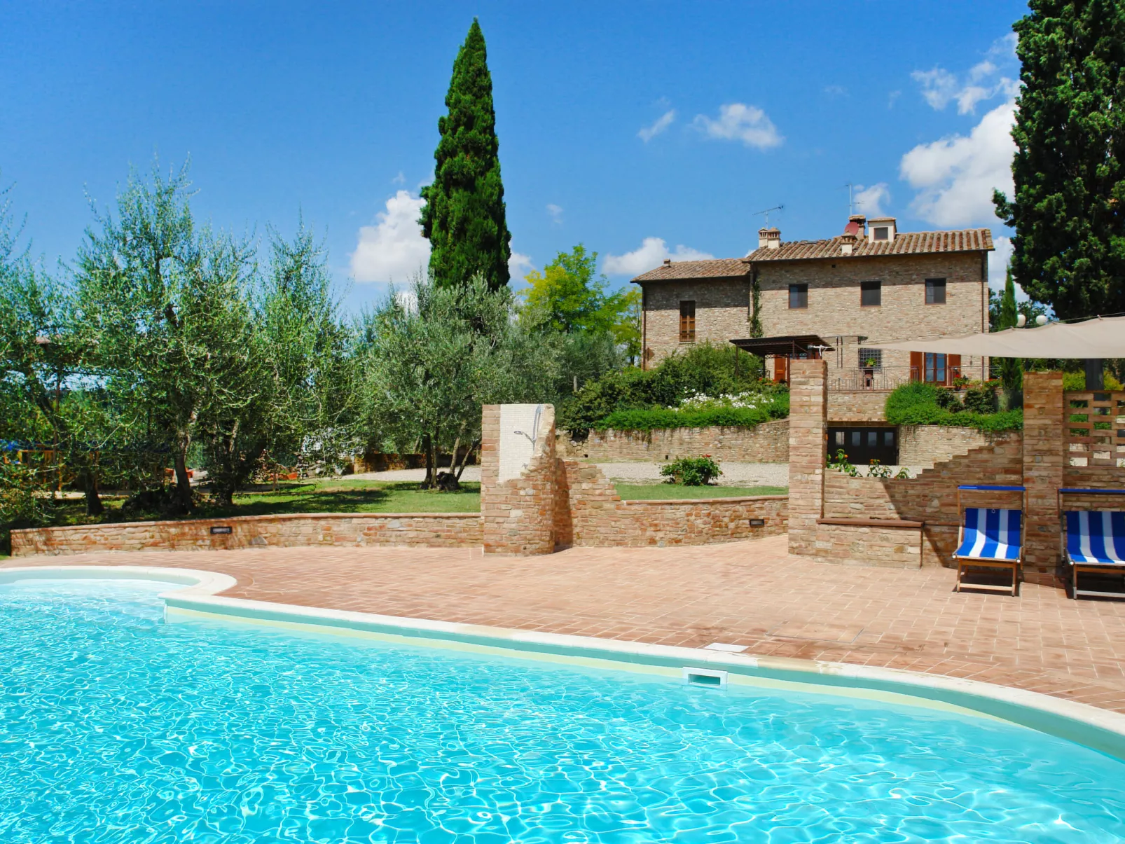 Il Casolarino-Outside