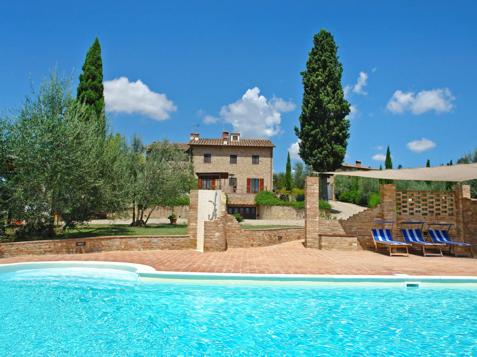 Il Casolarino-Outside