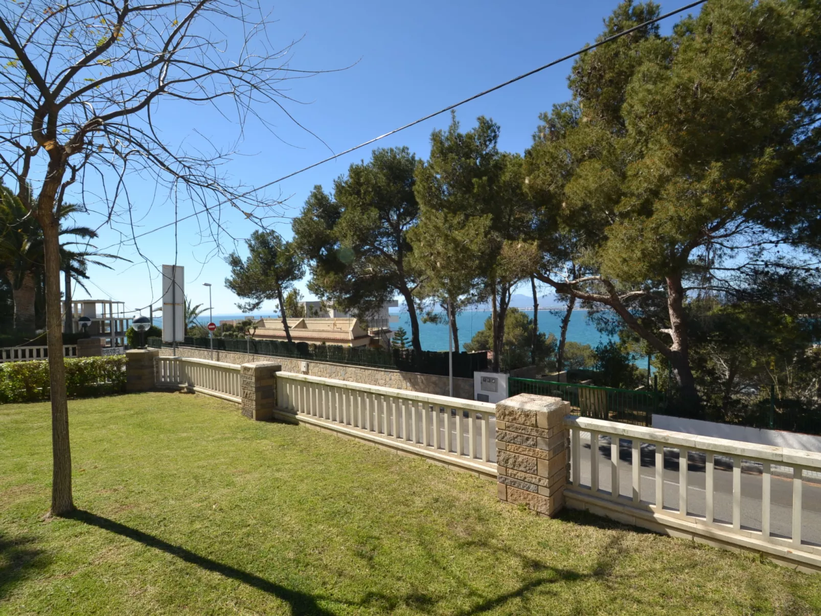 Cye 6 Cap Salou-Outside
