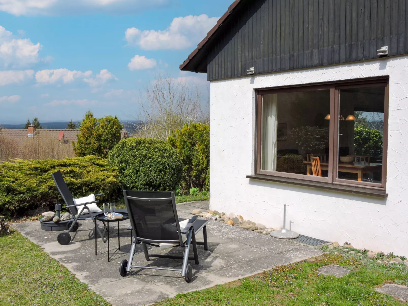 Sonnenbühl-Outside