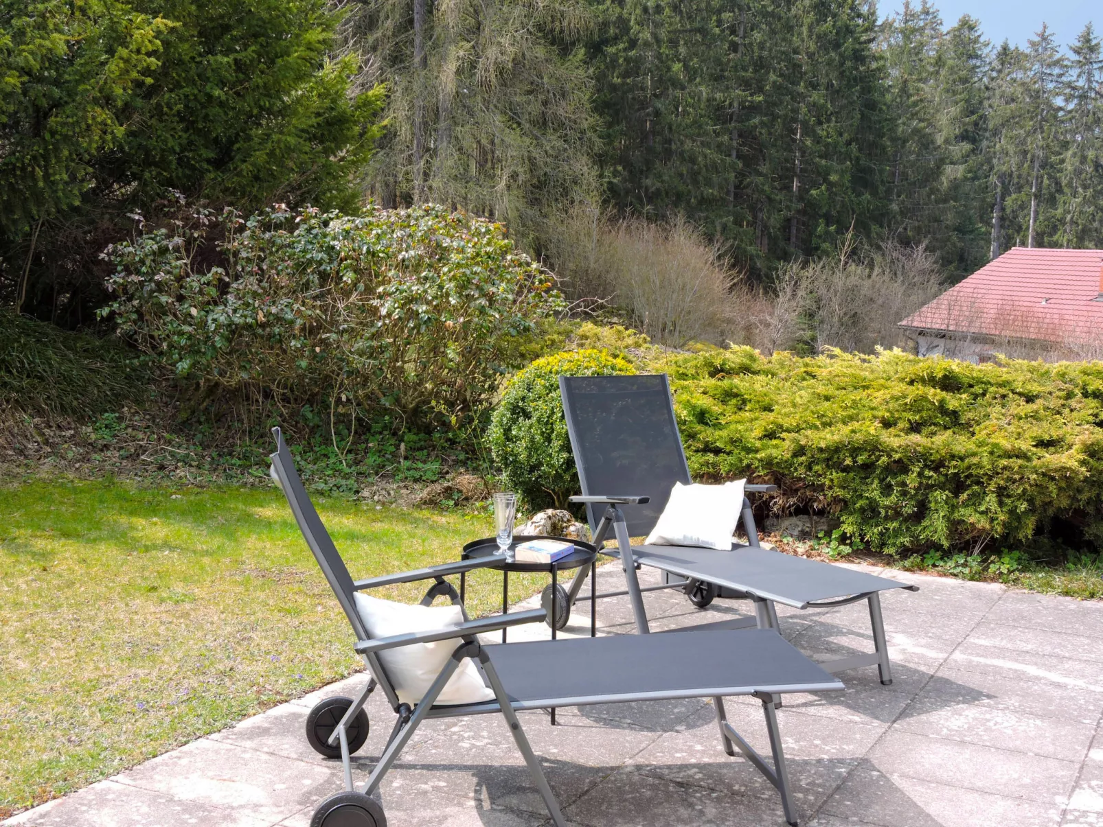 Sonnenbühl-Outside