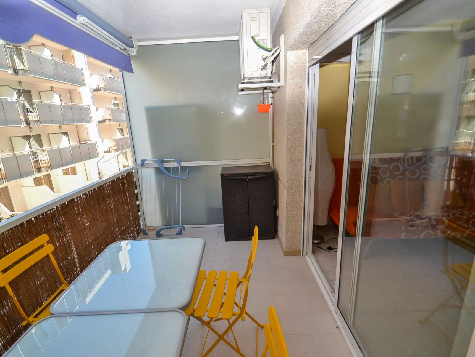 Calafont-Inside