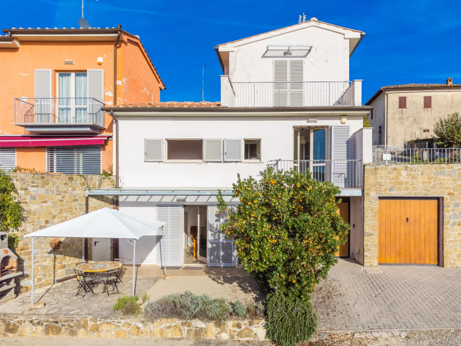 Casa Chiara-Outside