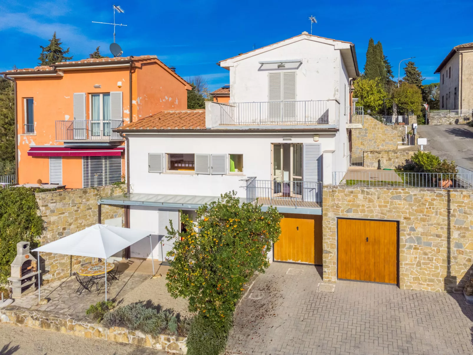 Casa Chiara-Outside
