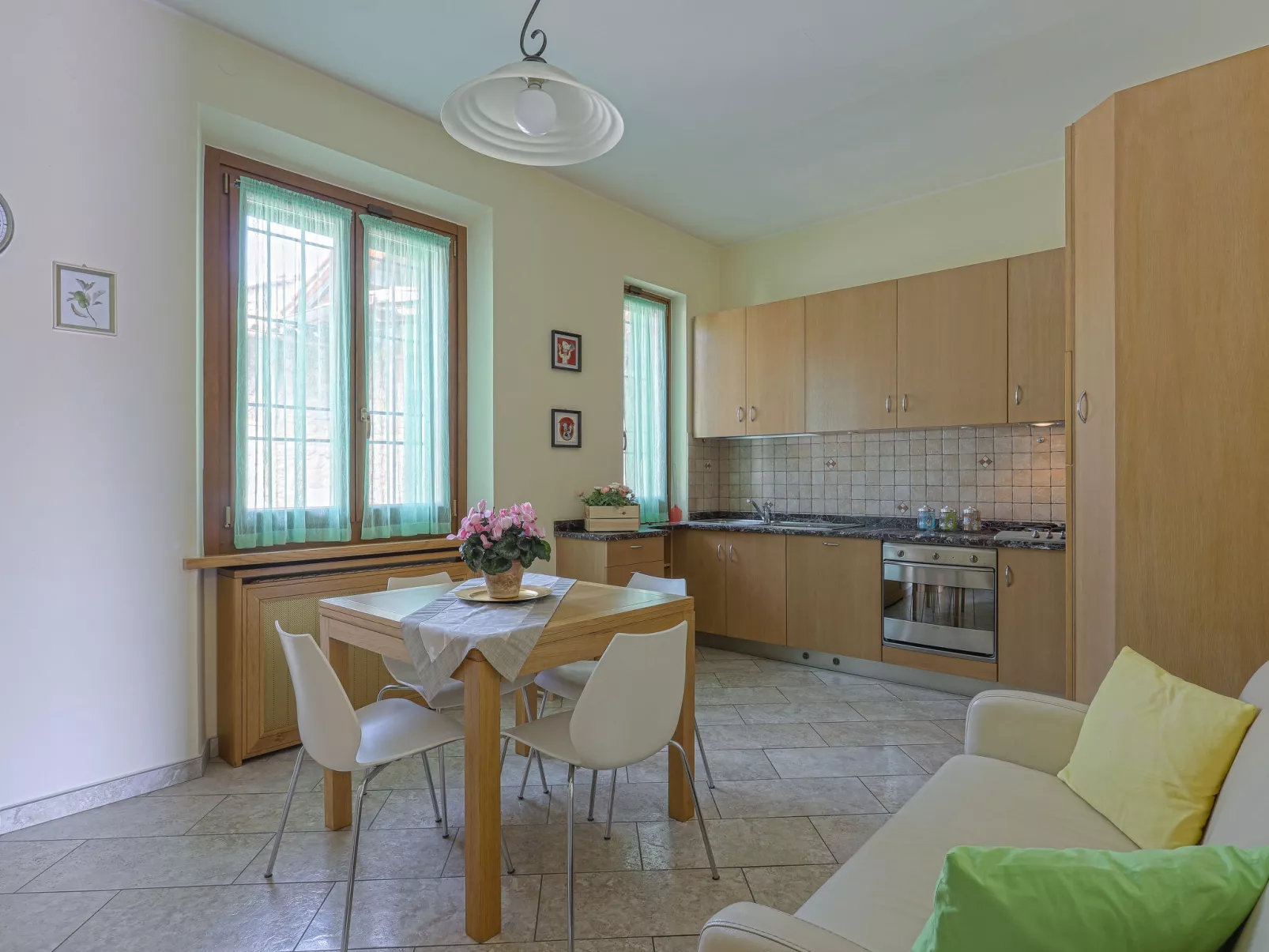 Casa Alfredo-Inside