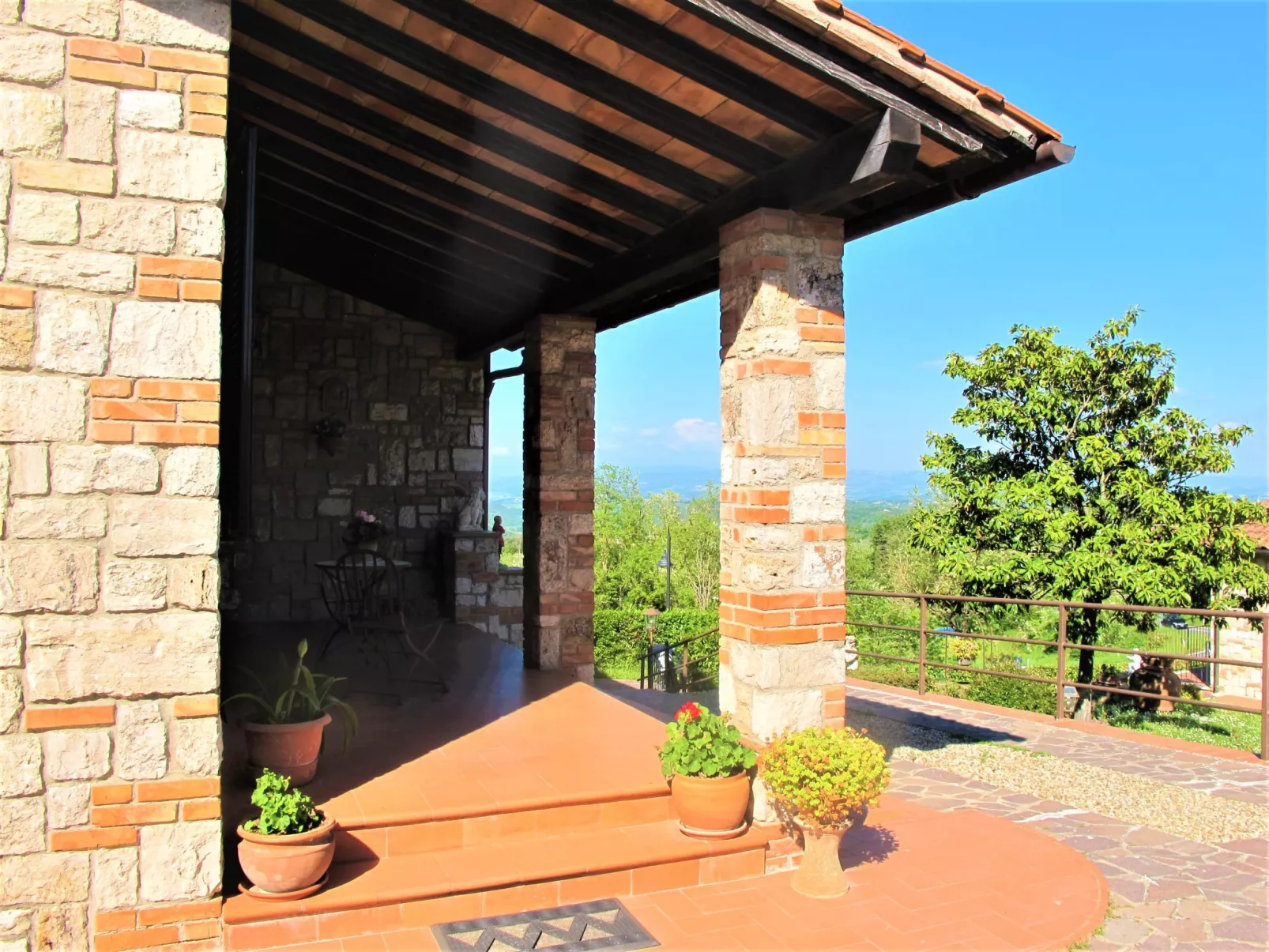 Casa Alfredo-Outside