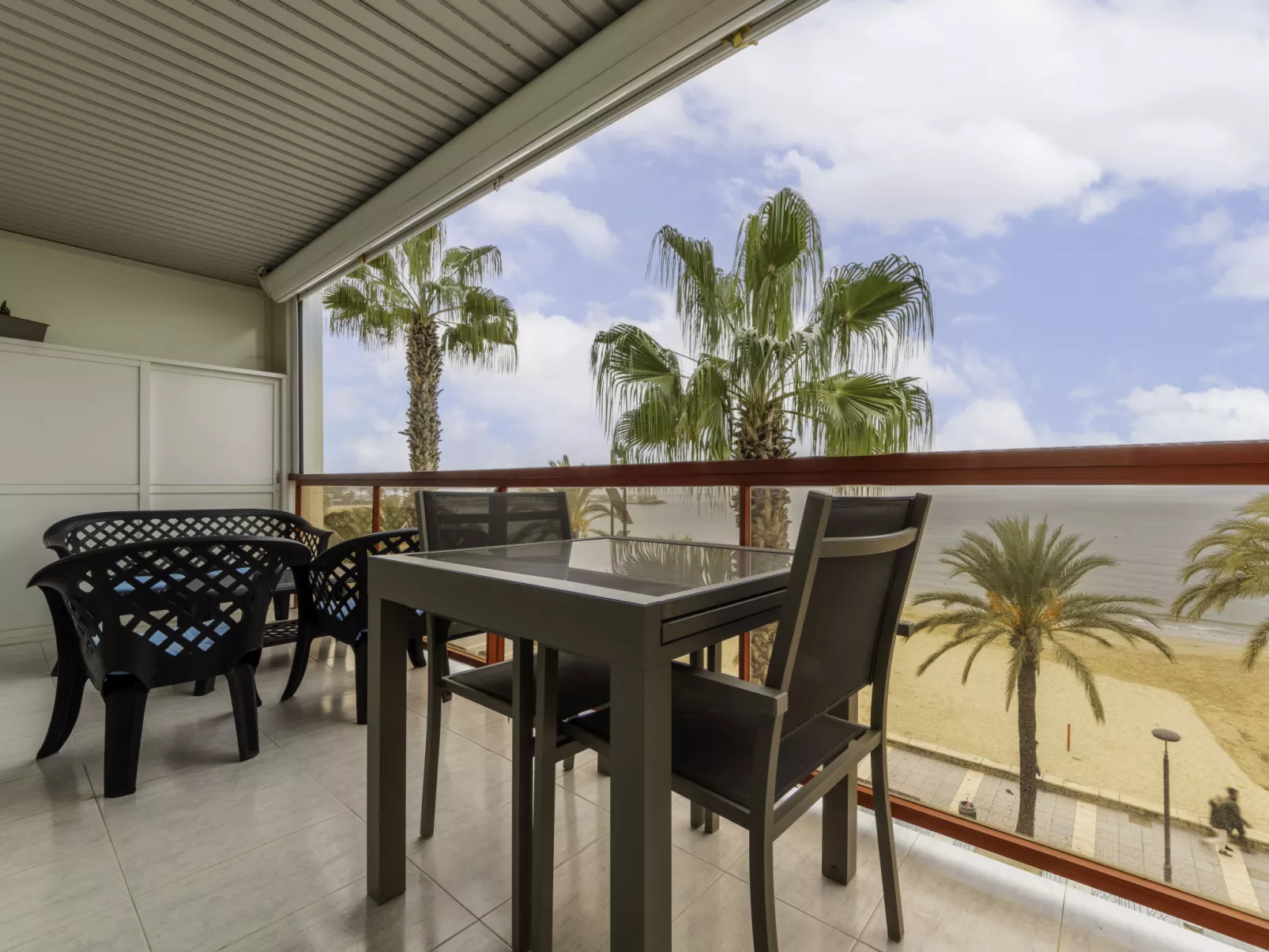 Ancora Miramar-Outside