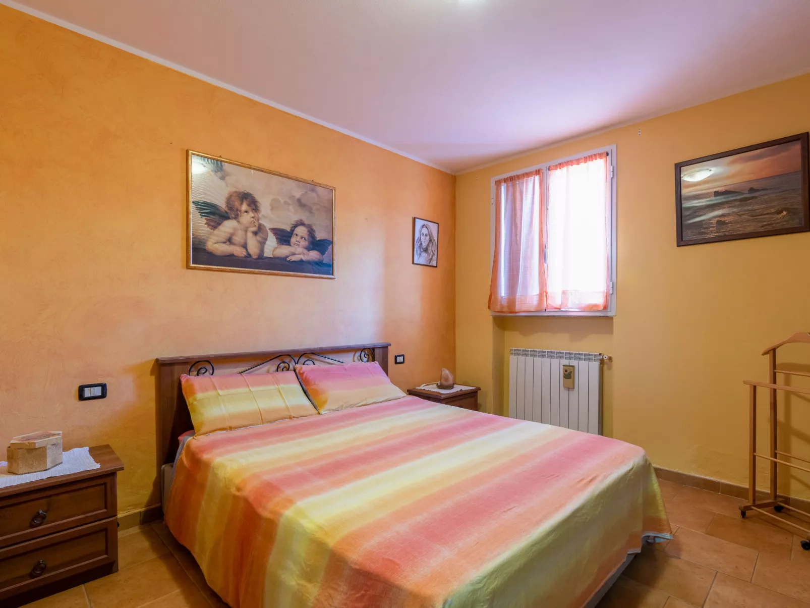 Lory House-Inside