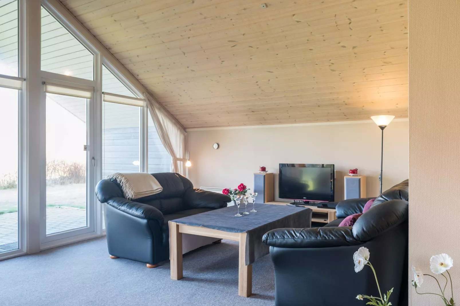 Tranquil Cottage with Spa and Sauna-By Traum-Indoor