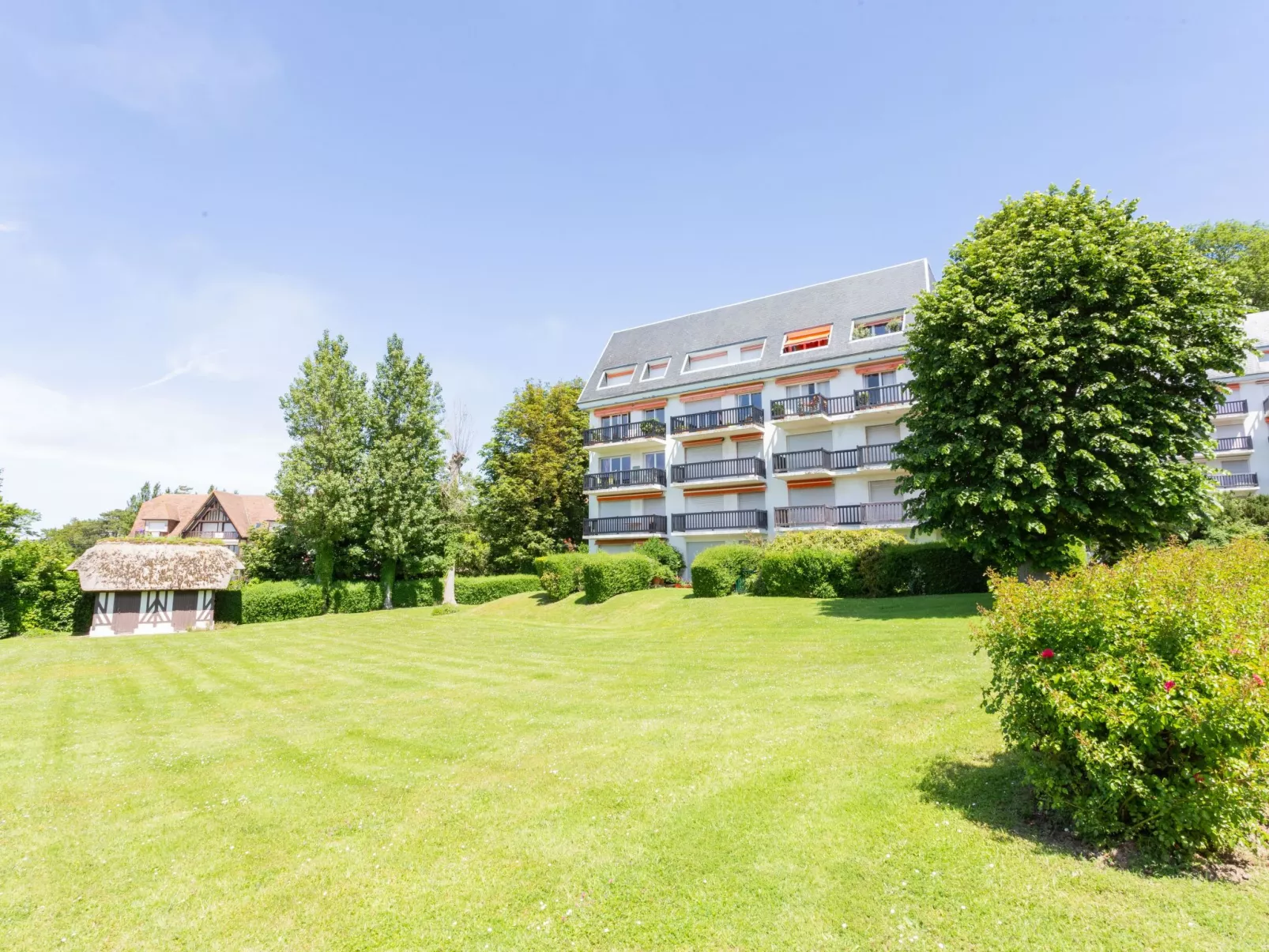 Le Clos des Ormeaux-Outside