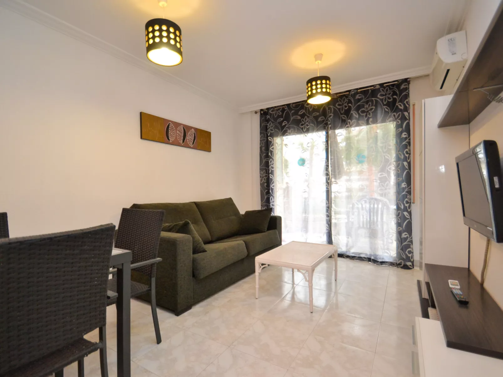 Jardines Family 206-Dedans