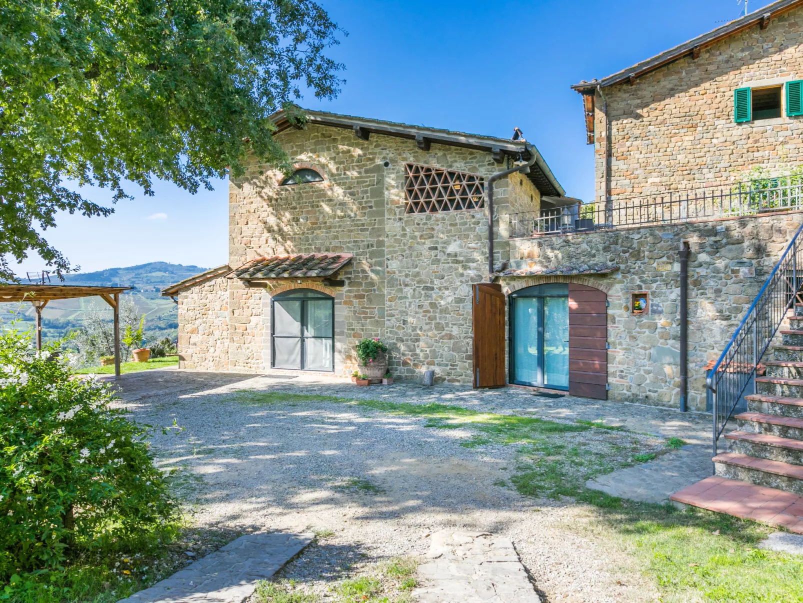 L'Angolo di Uzzano-Outside
