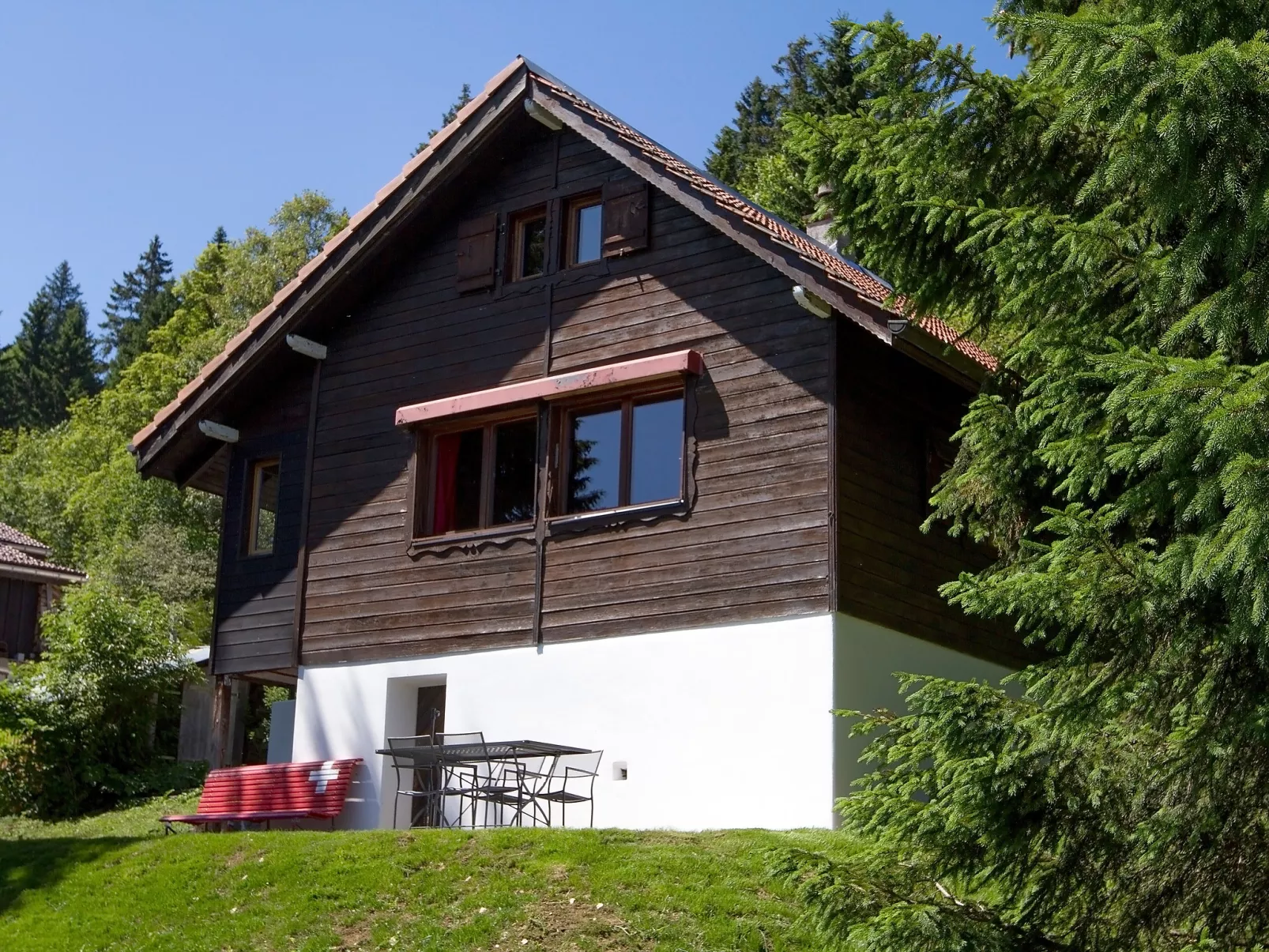 Chalet de la Vue des Alpes-Draußen