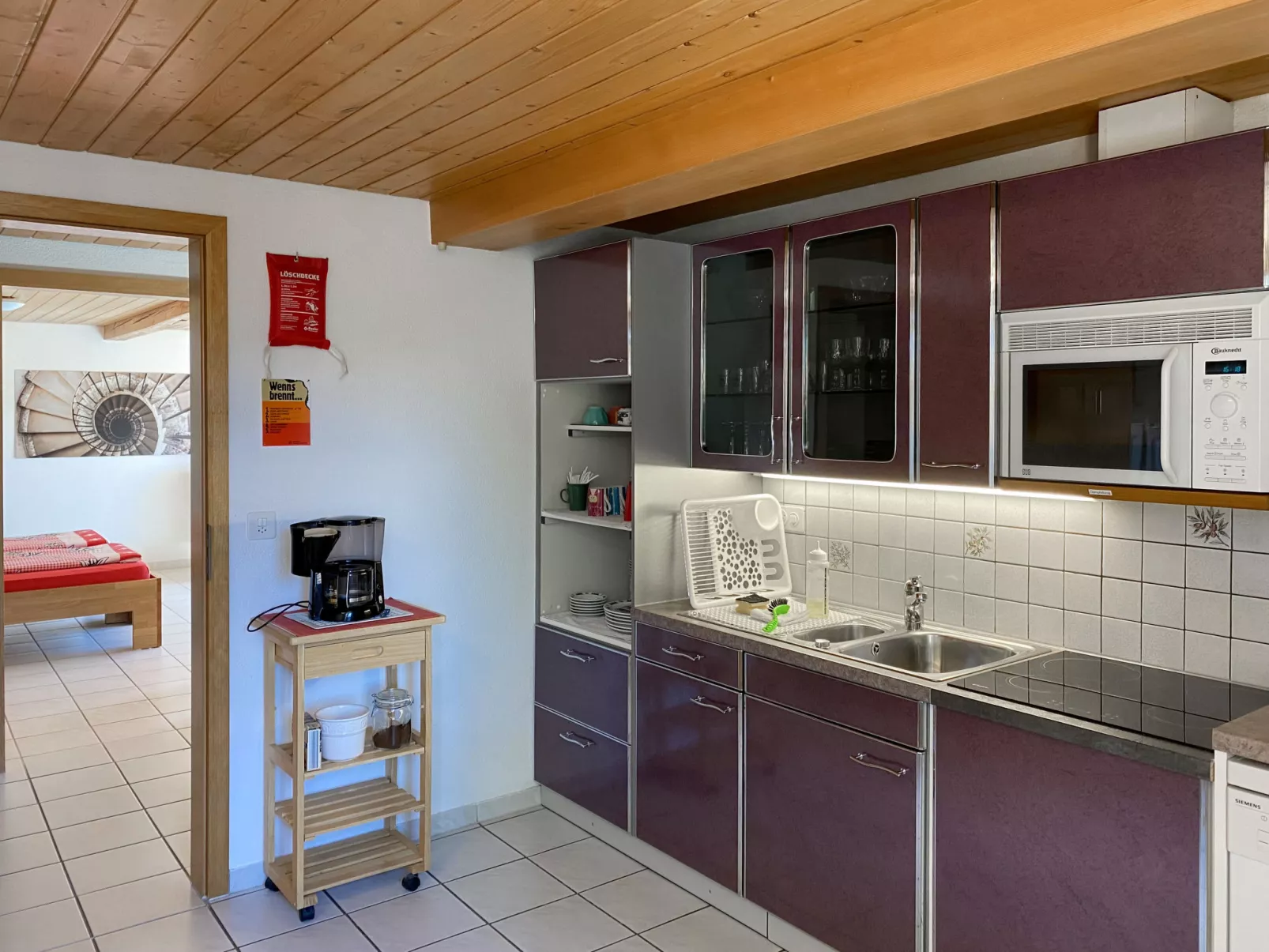 Arn's Place-Inside