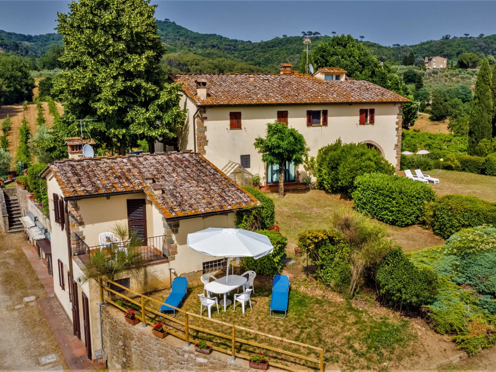 Villa Magna + Dependance-Outside