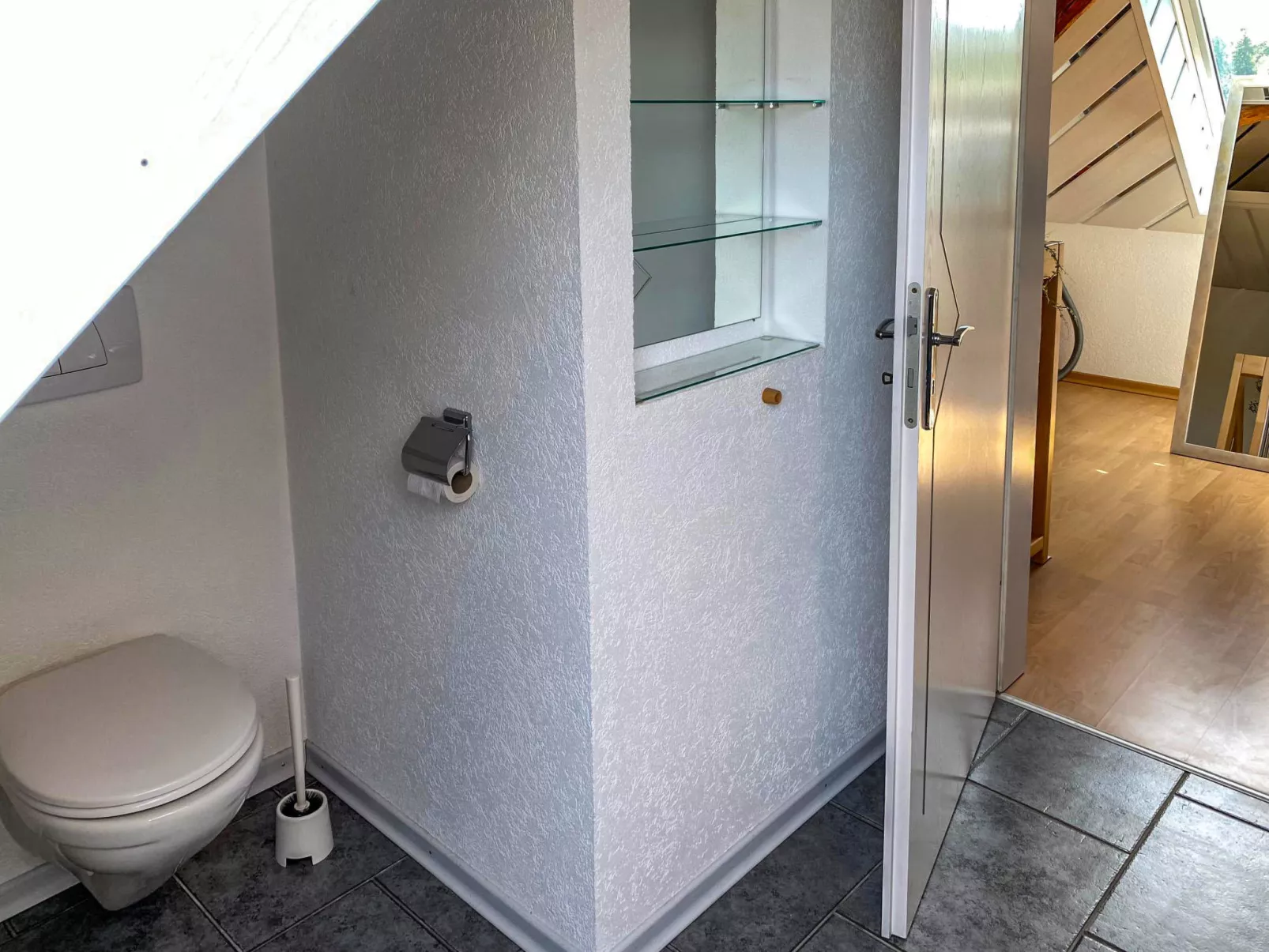 Arn's Dachstudio-Drinnen