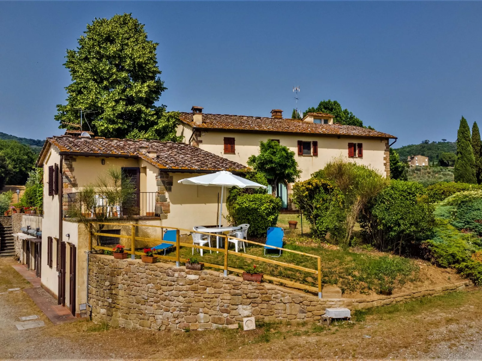 Villa Magna + Dependance-Outside