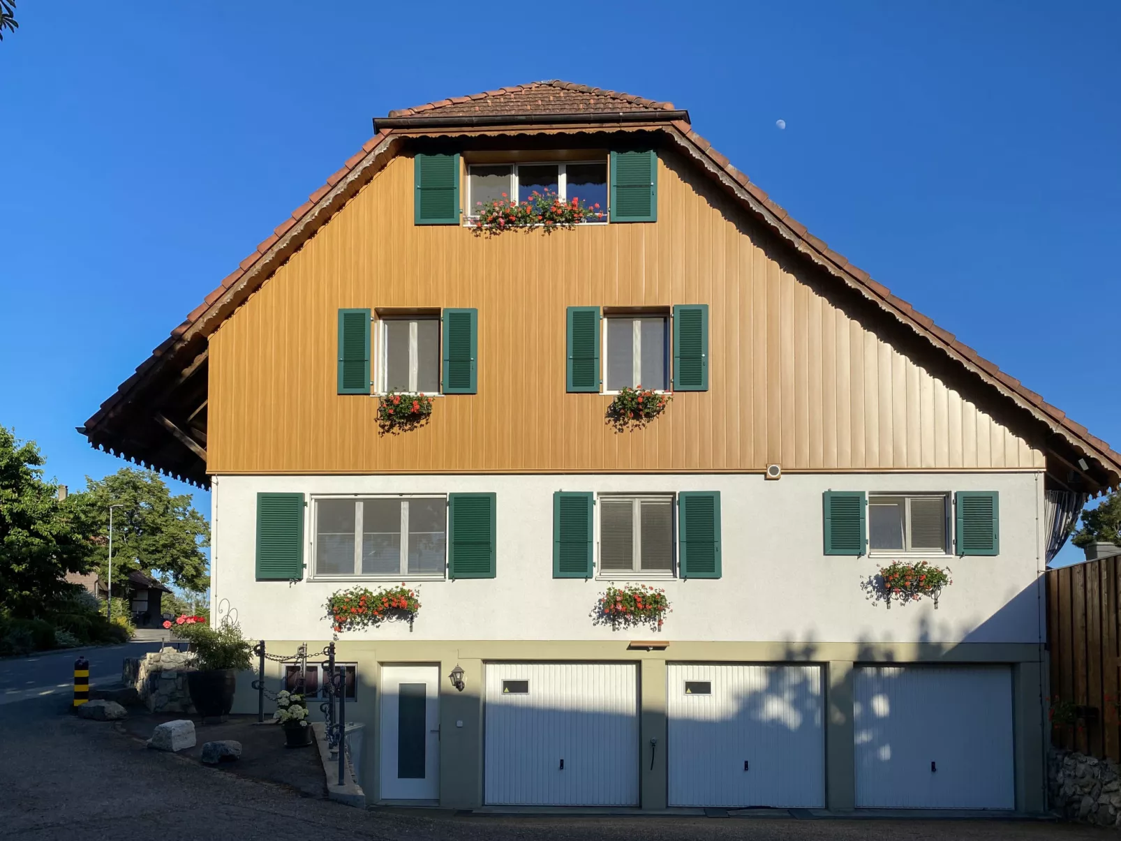 Arn's Dachstudio-Draußen
