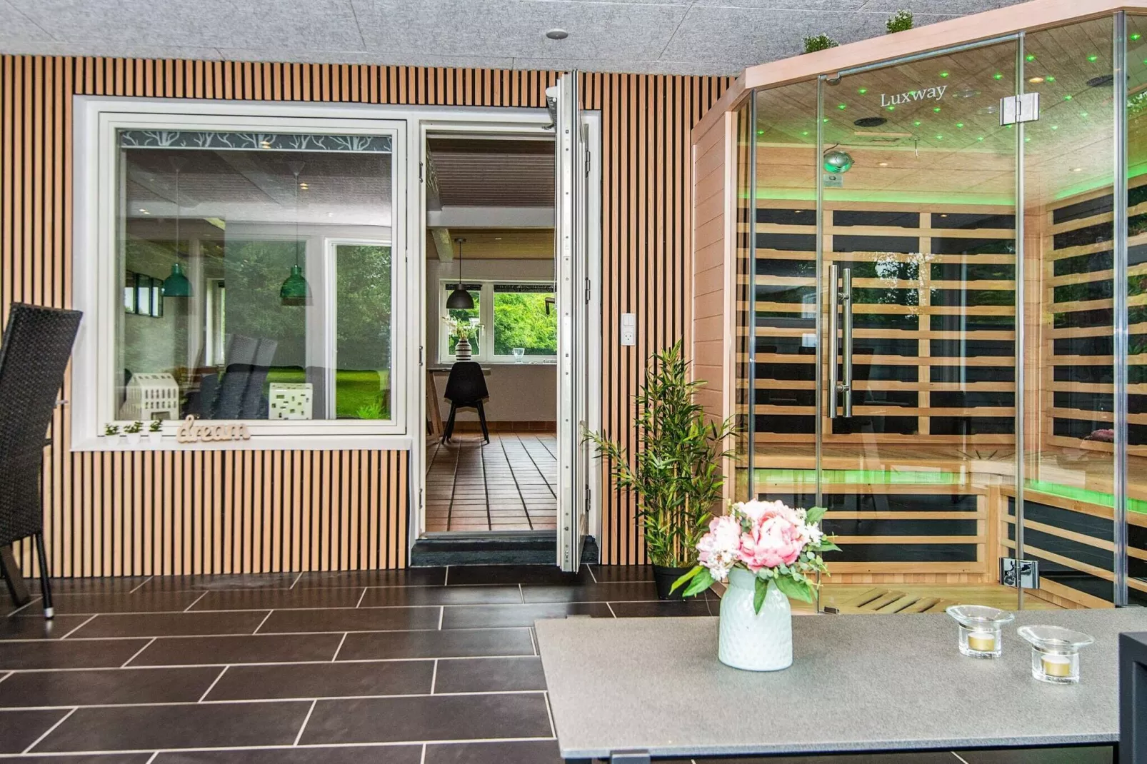 8 person holiday home in Henne-Indoor