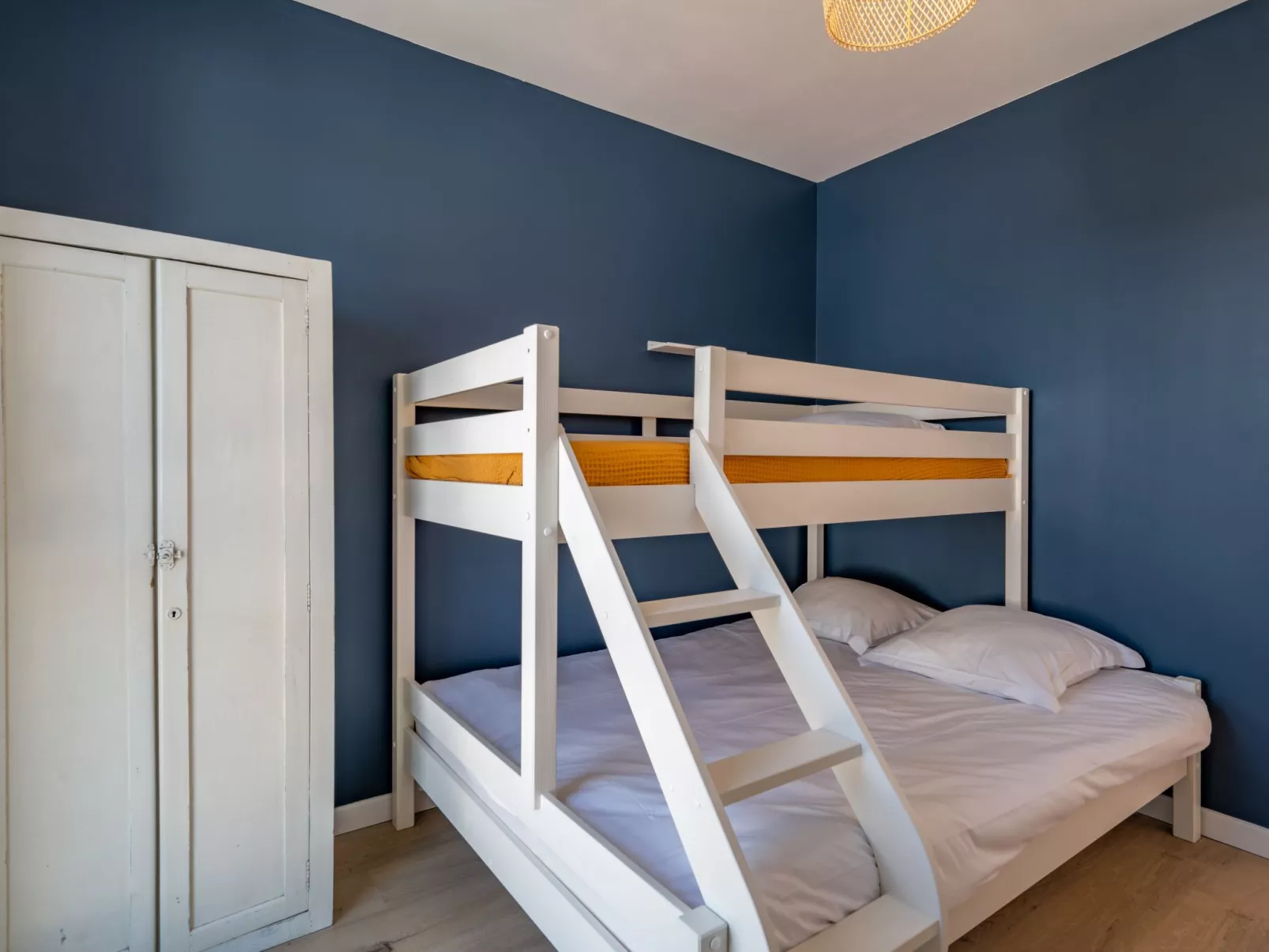 Le Clos Moguer-Inside