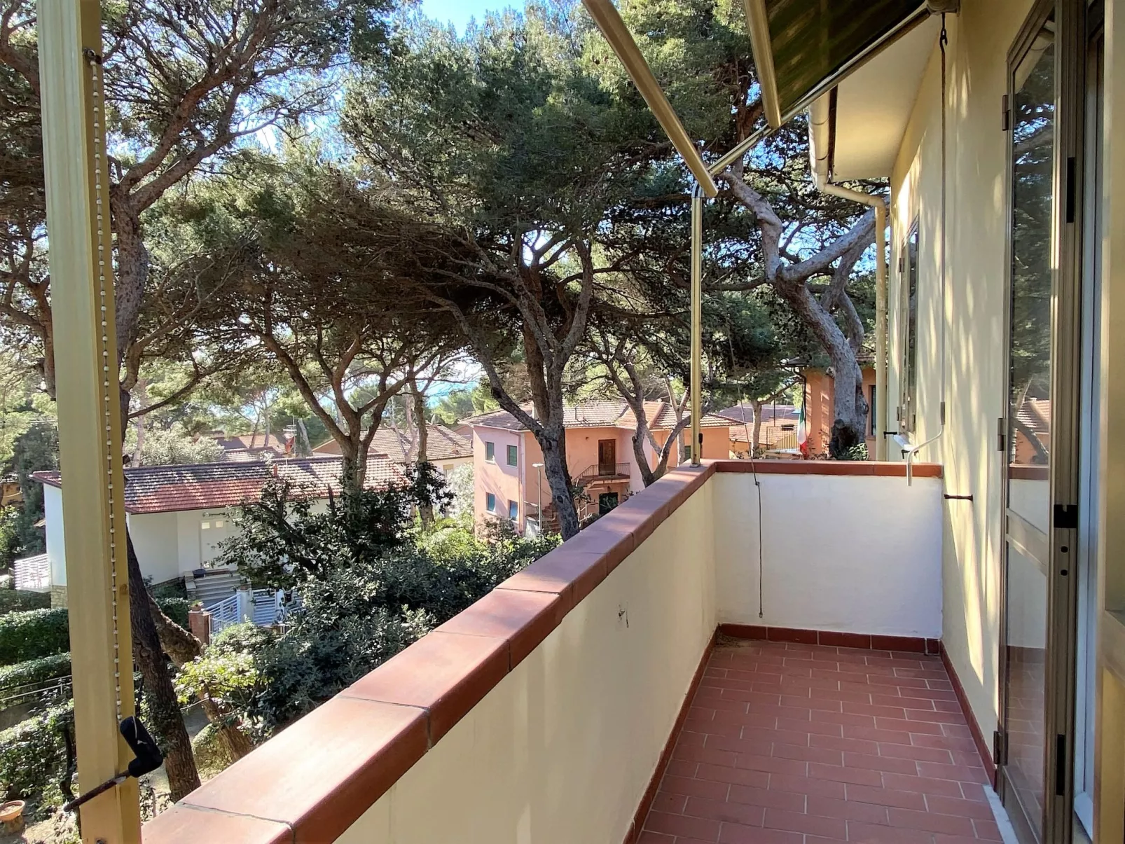 Casa di Nora-Outside