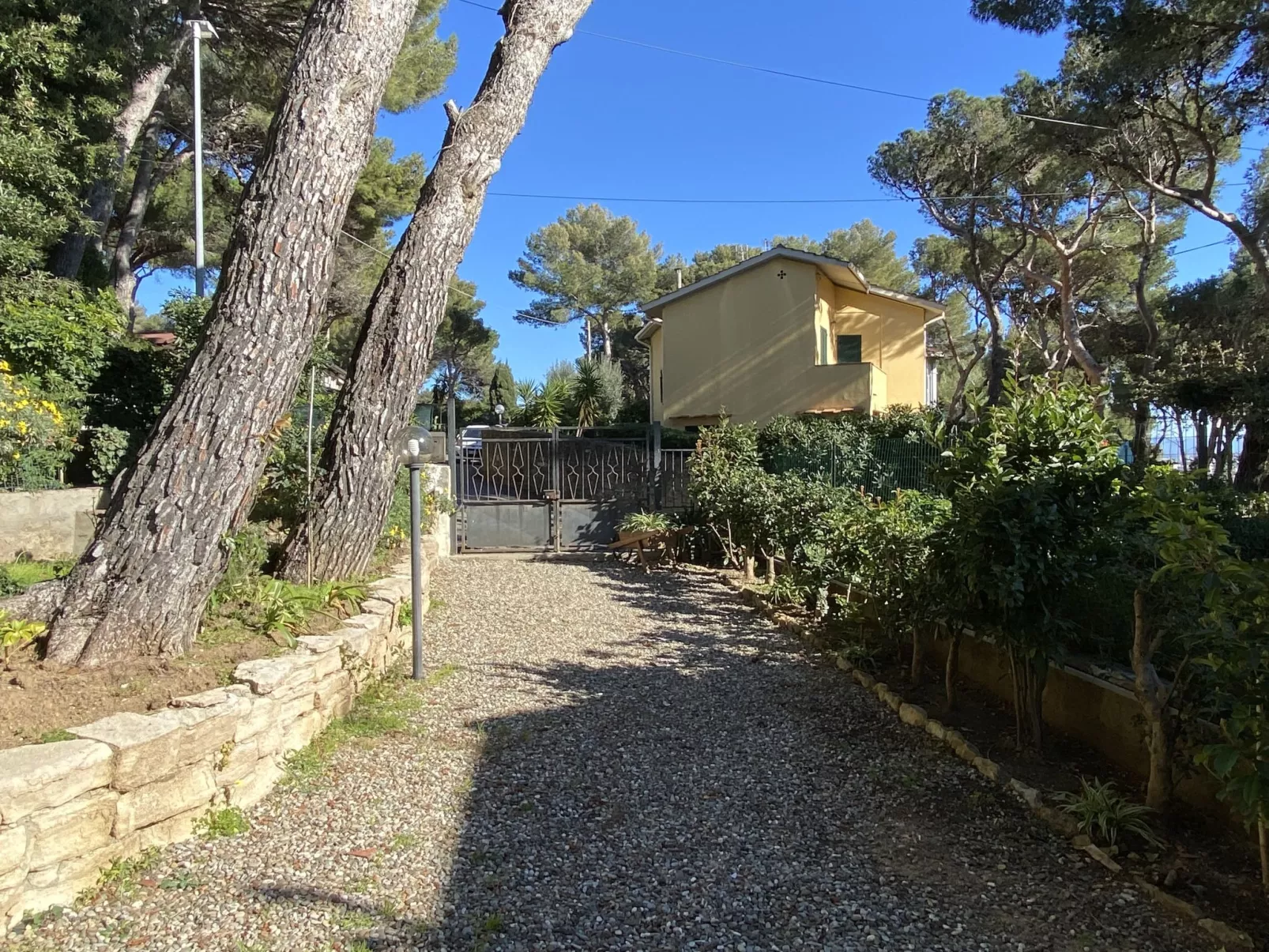 Casa di Nora-Outside