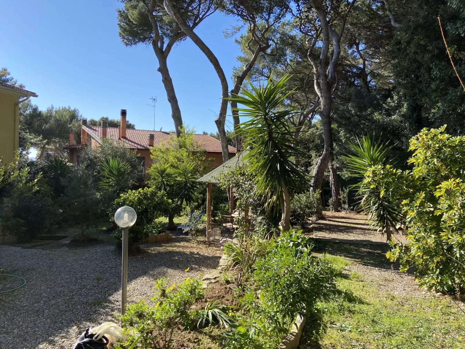 Casa di Nora-Outside