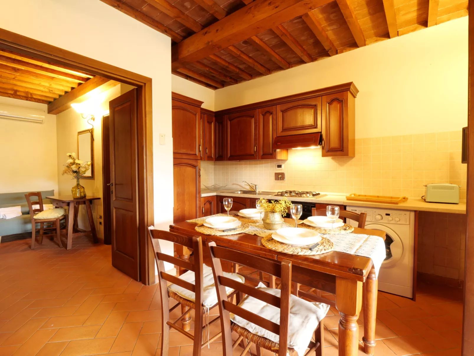 Il Lago-Inside